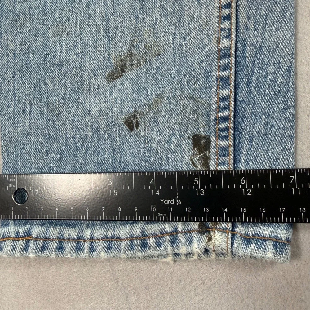 Levi's Jeans Mens 36x30 Light Blue 550 Relaxed Fit Tapered Leg Distressed Paint